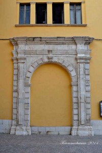 Portale della Pianara
