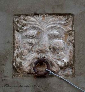 Via Sant'Onofrio - Anello per legare i cavalli