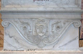 Basilica Cattedrale – Stemma del vescovo mons. Frascolla