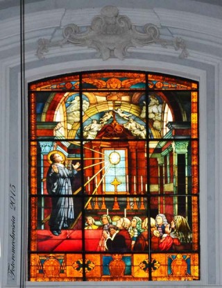 Basilica Cattedrale – vetrata a mosaico celebrativa con stemmi03