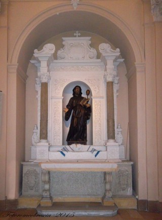 Chiesa della SS. Annunziata – Altare dedicato a S. Francesco di Paola.