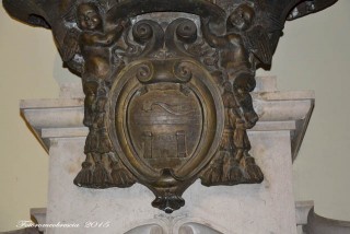 Chiesa di Gesù e Maria – stemma di mons. Agostino Castrillo