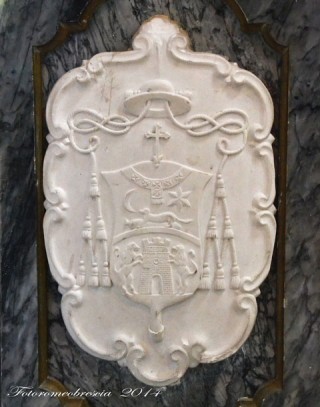 Chiesa di San Giovanni Battista – Stemma del vescovo mons. Farina