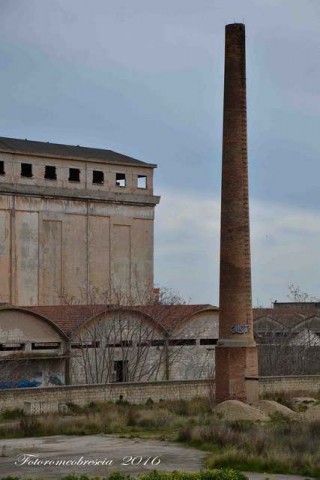 Ciminiera Fabbrica laterizi